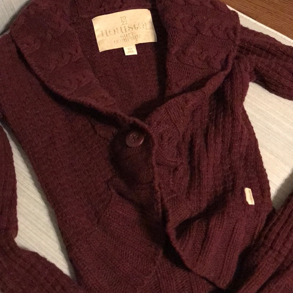 Hollister sweater - Picture 3 of 4